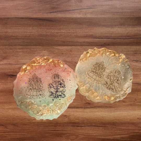 Aaradhya Laxmi-Ganesh Agate Stone Stand