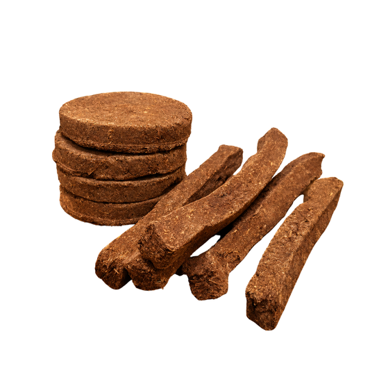 Natural Cow Dung Havan Combo Pack – Cow Dung Cakes and Cow Dung Wood Sticks for Havan, Yagya, Diwali Pooja & Hindu Religious Rituals