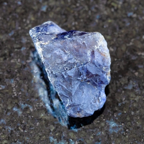 Raw Tanzanite Crystal – Natural Blue-Violet Gemstone for Spiritual Growth & Transformation