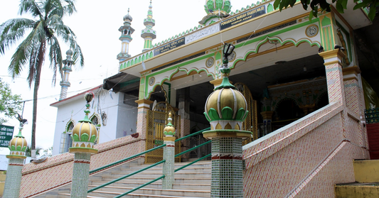 Hajo Powa Mecca Temple – Assam’s Spiritual Crossroads