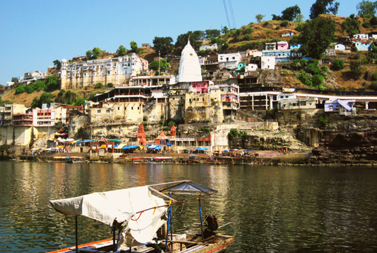 Omkareshwar: Island Temple of Shiva in Madhya Pradesh