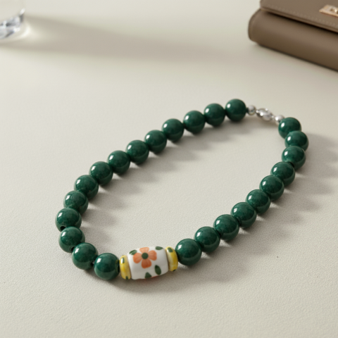 Handcrafted Green Beaded Bracelet with Floral Ceramic Pendant – Elegant Jewelry for Women
