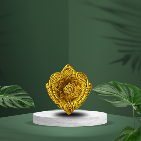 Holy Brass Aarti Deep – Radiance of Spiritual Energy & Blessings
