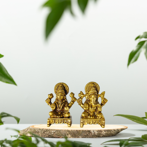Sacred Laxmi Ganesh Choki Brass Idol for Puja