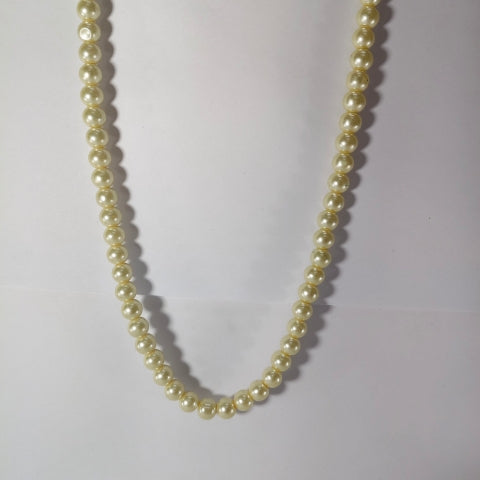 Classic White Pearl Beaded Necklace