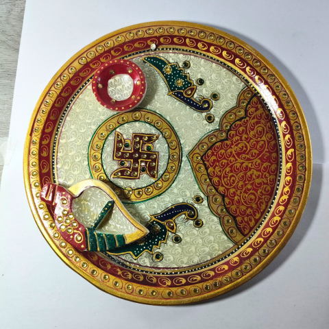 Handcrafted Decorative Marble Plate with Traditional Artwork