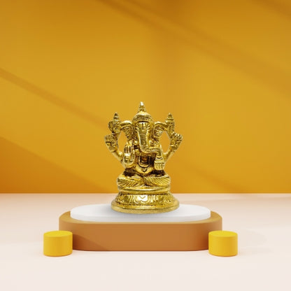 Divine Siddhivinayak Brass Ganesh Idol – Blessings of Wisdom & Prosperity