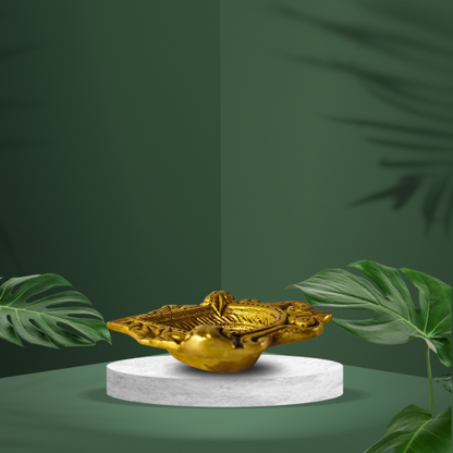 Shubh Mangalmay Brass Aarti Diya – Eternal Light of Peace & Harmony