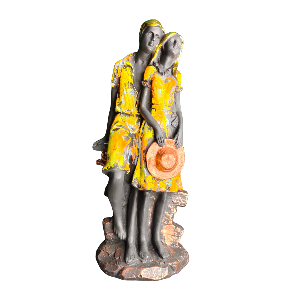 Romantic Standing Couple Decorative Showpiece with Hat – Modern Artistic Décor