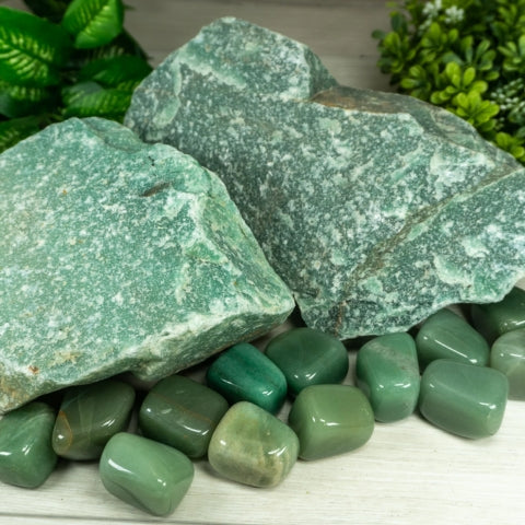Green Aventurine Stone – Natural Healing Crystal for Prosperity, Luck & Emotional Balance
