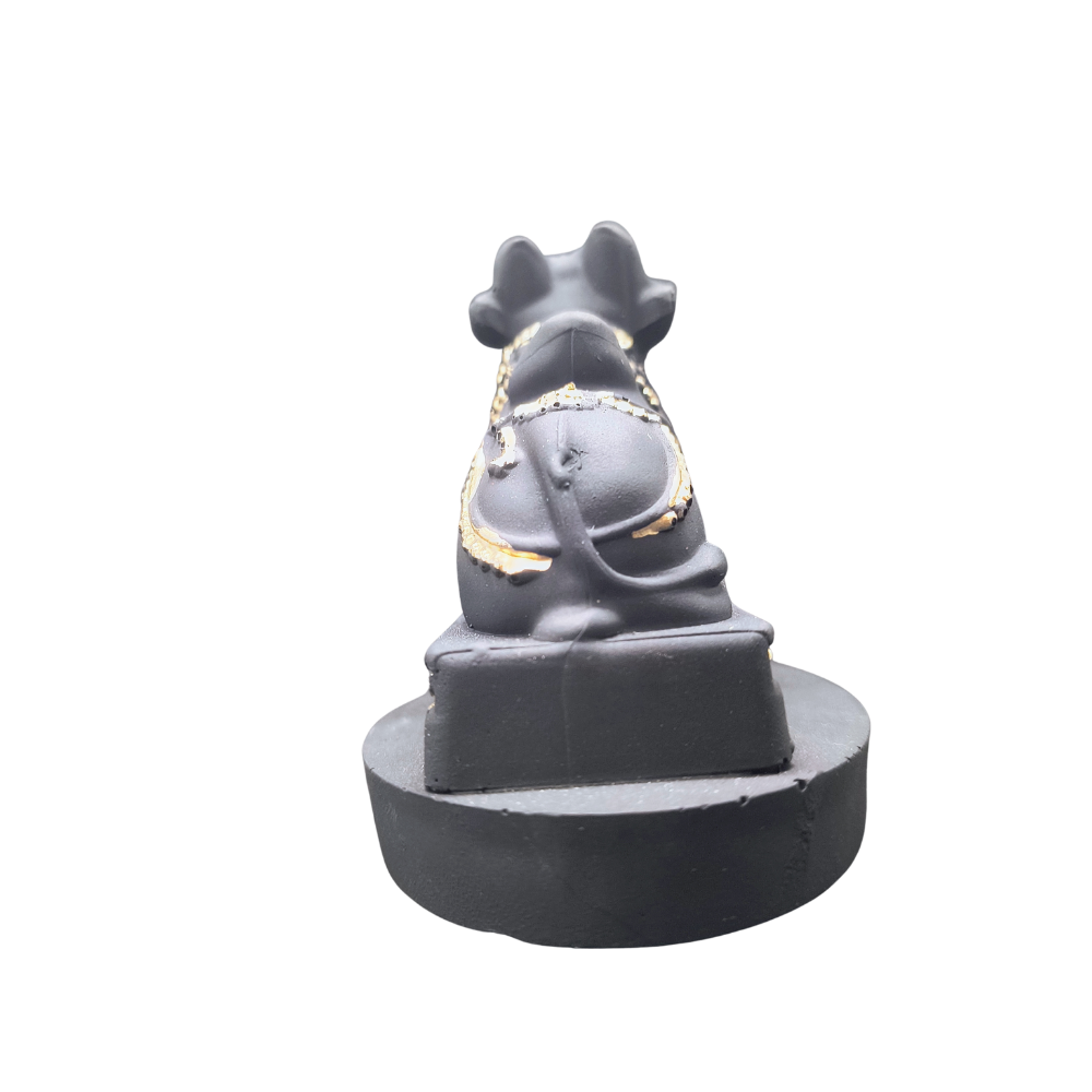 Black & Gold Nandi Idol – Premium Lord Shiva Vahan Home Temple Decor